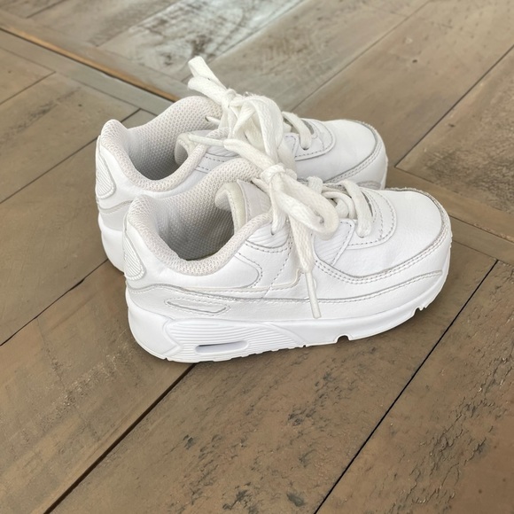 Nike Air Max 90 - Picture 2 of 9